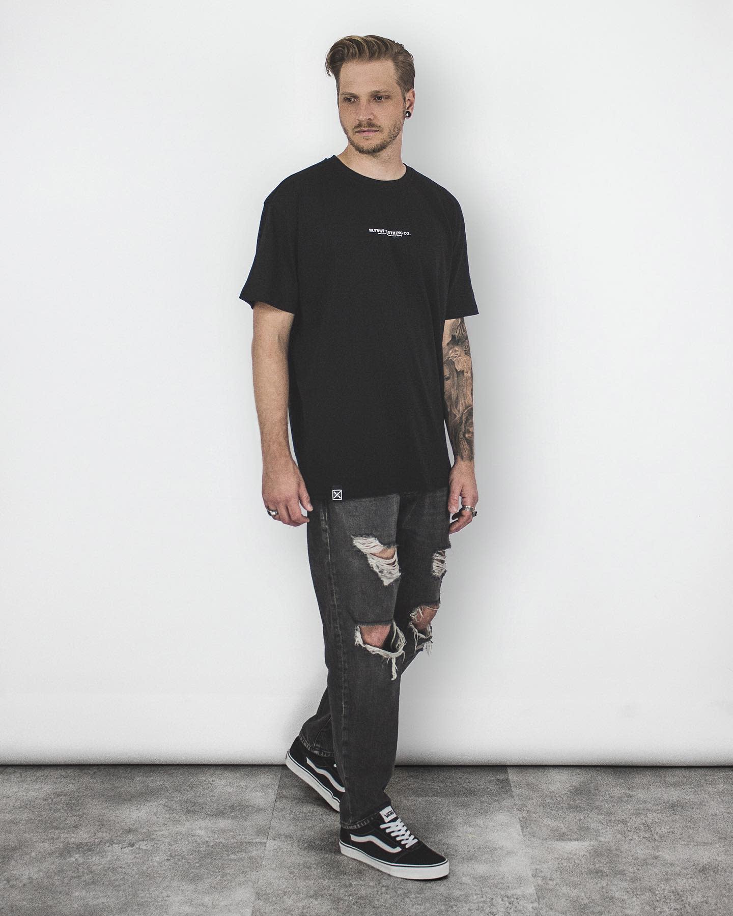 Vans with Jeans Outfits -holywhatclothingco
